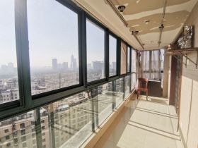 凤凰莱茵苑 2室2厅1卫 100m&sup2;