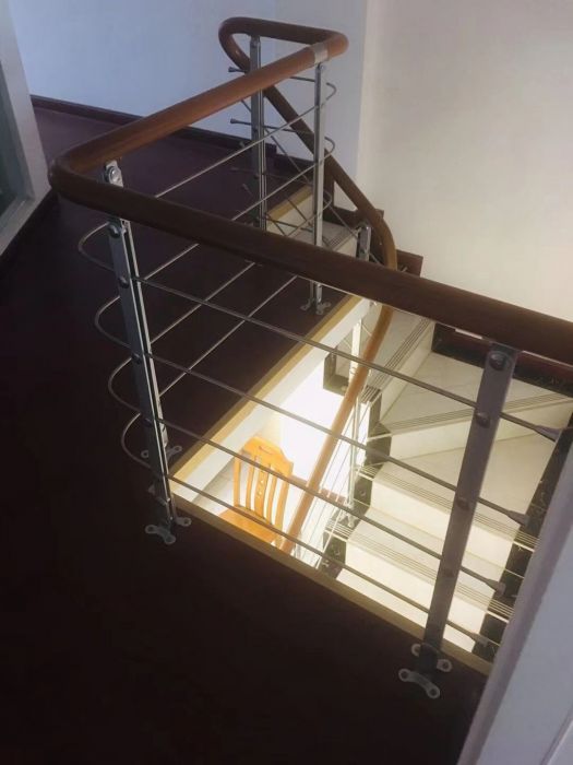 宏景大厦 3室1厅2卫 56.00m&sup2;