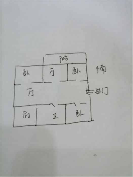 滨江花园 3室2厅1卫 130m&sup2;