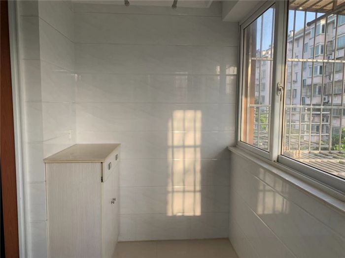 紫东花苑 3室1厅1卫 75m&sup2;