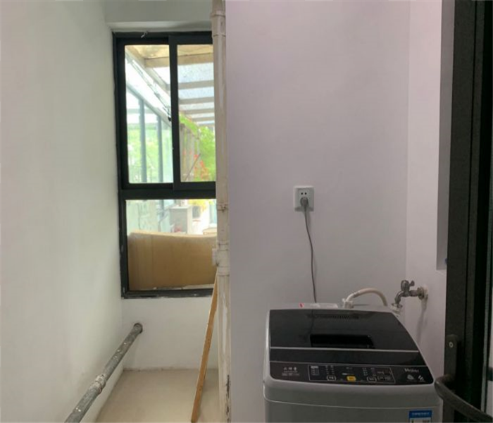 万通城 2室2厅1卫 100m&sup2;