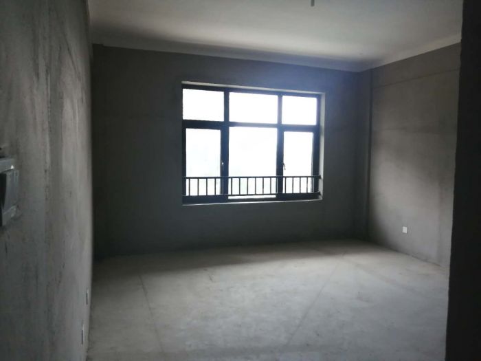 雨润星雨华府 4室2厅3卫 205m&sup2;