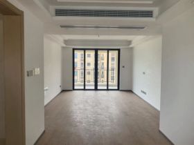 春风南岸东园 4室2厅2卫 136m&sup2;