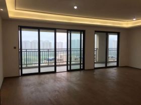 春风南岸东园 4室2厅3卫 215m&sup2;