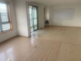 七星花园 5室3厅3卫 249.00m&sup2;