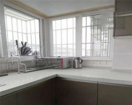 世纪新城 5室1厅1卫 208m&sup2;