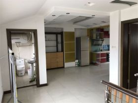 天都花苑 4室2厅1卫 144m&sup2;