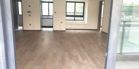 万科翡翠公园 3室2厅2卫 125m&sup2;
