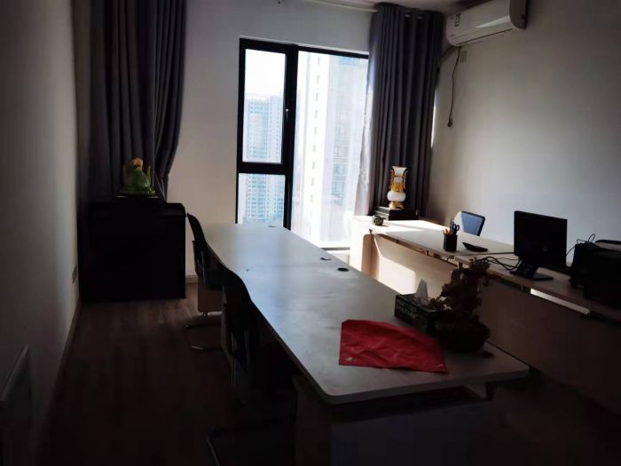 中南世纪城南区 3室2厅1卫 120m&sup2;