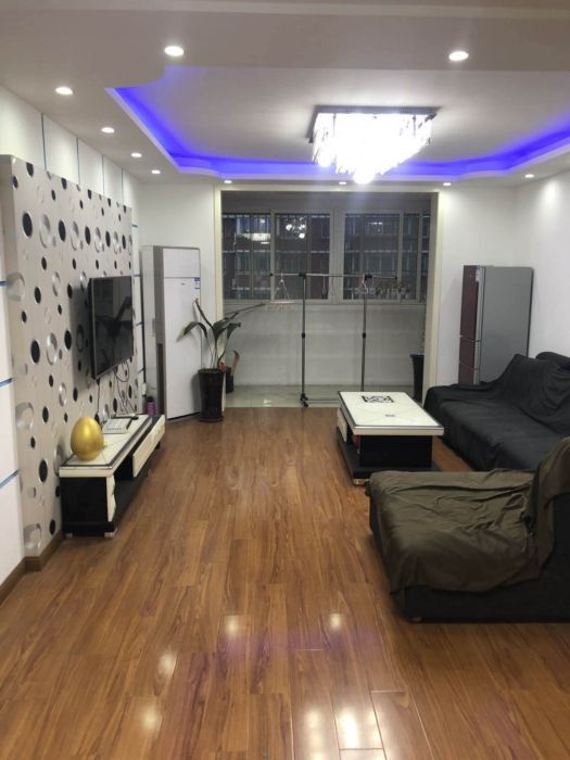 秦灶新村 2室1厅1卫 90m&sup2;