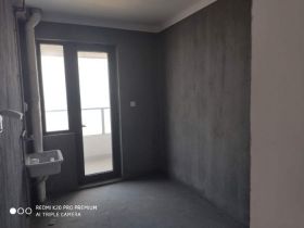 万濠星城 5室2厅2卫 200m&sup2;