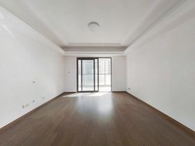 雍华府 4室2厅2卫 136.67m&sup2;