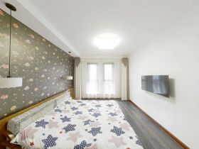 中港城皇家公寓 3室2厅1卫 142m&sup2;