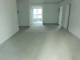 红星嘉苑 3室2厅2卫 131m&sup2;