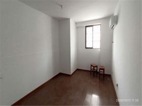 天山花苑 6室厅卫 245m&sup2;