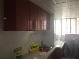 启秀星河城 3室1厅1卫 108m&sup2;