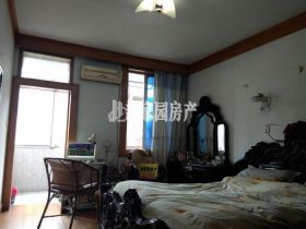 易家桥新村 2室1厅1卫 77.00m&sup2;