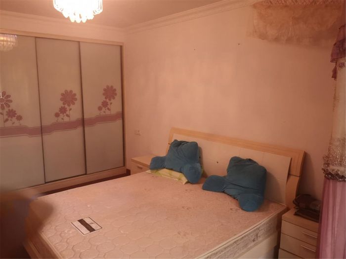 天都花苑 3室2厅1卫 127m&sup2;
