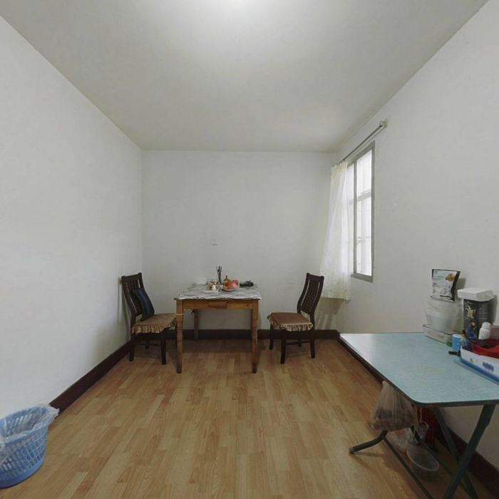 城港新村 1室1厅1卫 47m&sup2;