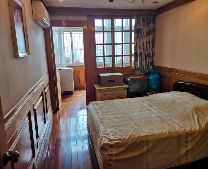 新海通花园 3室2厅1卫 163.00m&sup2;