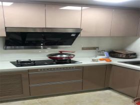 林肯公园 3室2厅1卫 92.27m&sup2;