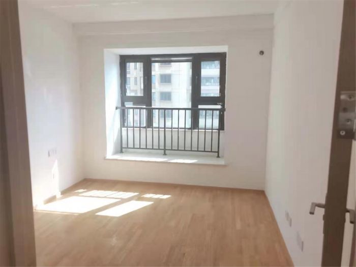 云樾东方 3室2厅1卫 95m&sup2;