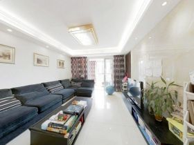 弘阳上城 3室2厅2卫 133m&sup2;