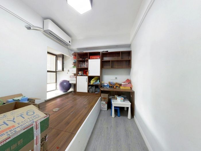 华强城 3室2厅1卫 81.9m&sup2;