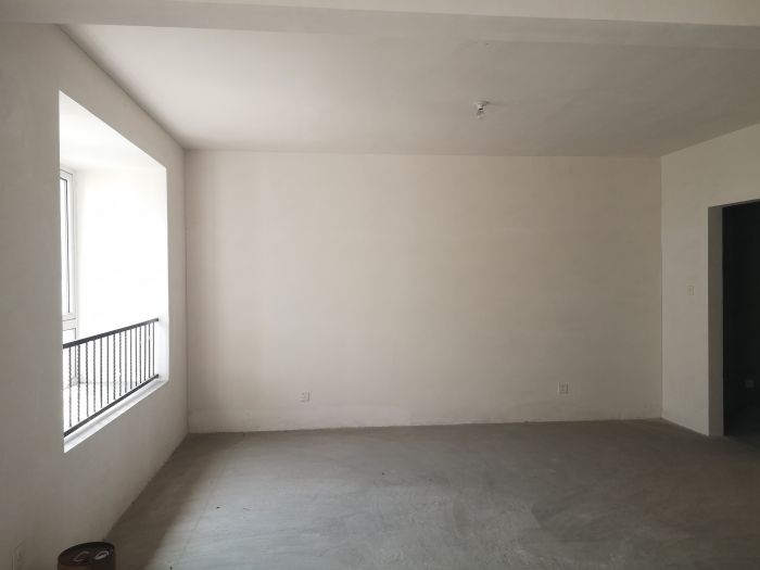 军山花园 4室2厅2卫 167m&sup2;