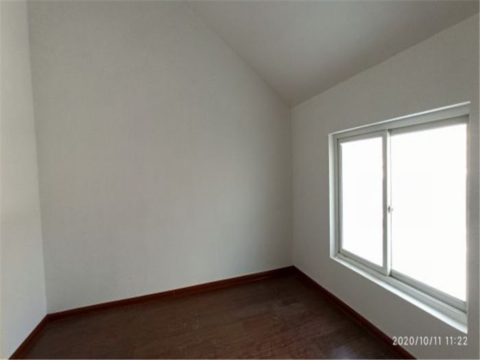 天山花苑 6室厅卫 245m&sup2;