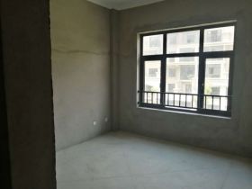 雨润星雨华府南区 4室2厅3卫 205.00m&sup2;