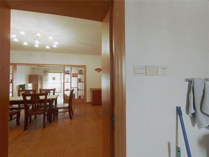 炜建花苑 3室2厅1卫 132m&sup2;