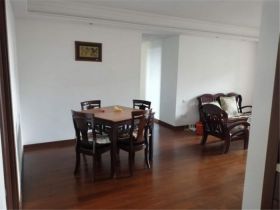 中海碧林湾 3室2厅2卫 140m&sup2;