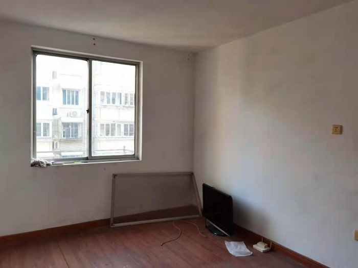 晨苑 5室2厅2卫 180m²