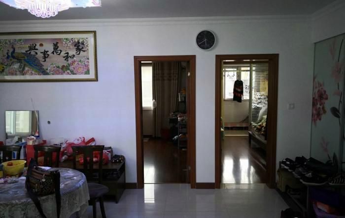 新苑华庭 2室2厅1卫 95m&sup2;