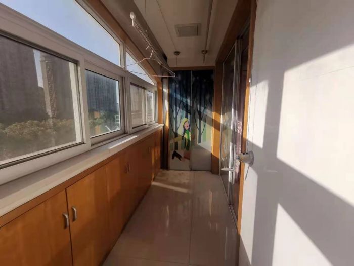 春晖花园 3室2厅1卫 121m&sup2;