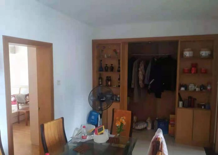 佳成花苑 3室1厅1卫 122m&sup2;