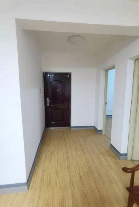 外滩花苑 3室2厅2卫 116m&sup2;