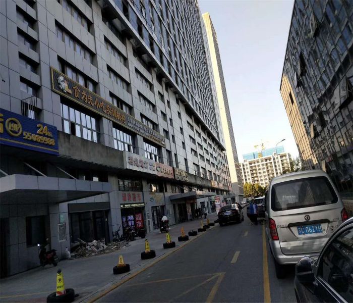 涌鑫八达通广场 2室1厅1卫 56m&sup2;