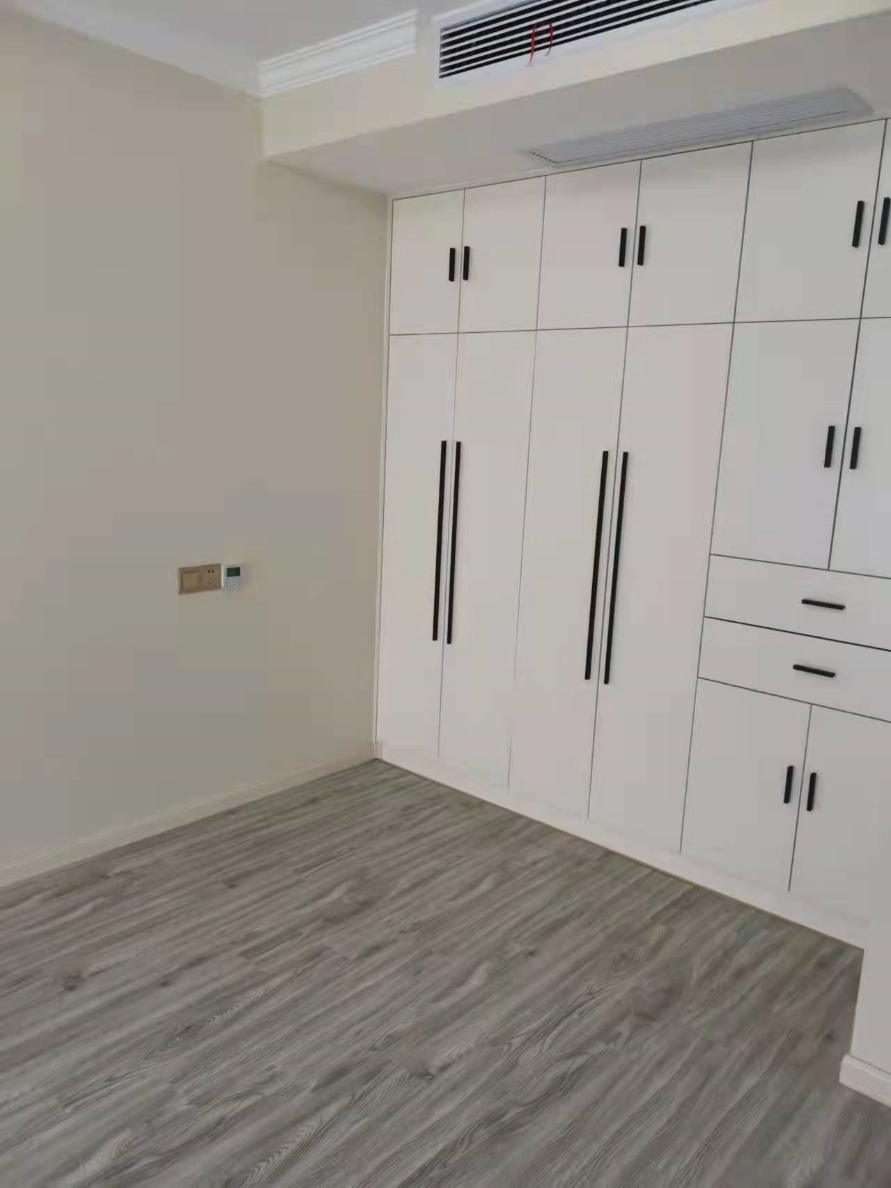 丽泰花园 3室1厅1卫 100m&sup2;