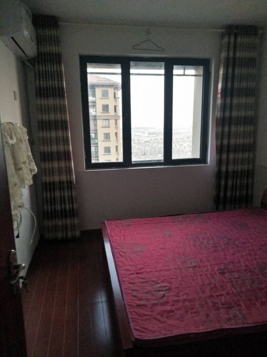 中港翡翠城 3室2厅1卫 89m&sup2;
