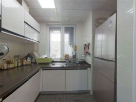 中海碧林湾 4室2厅2卫 140m&sup2;