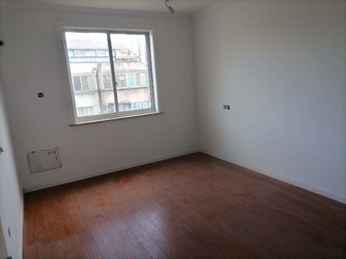 濠西园 6室3厅3卫 150m&sup2;