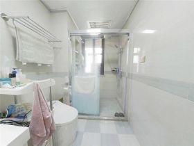 华强城 4室2厅2卫 159m&sup2;