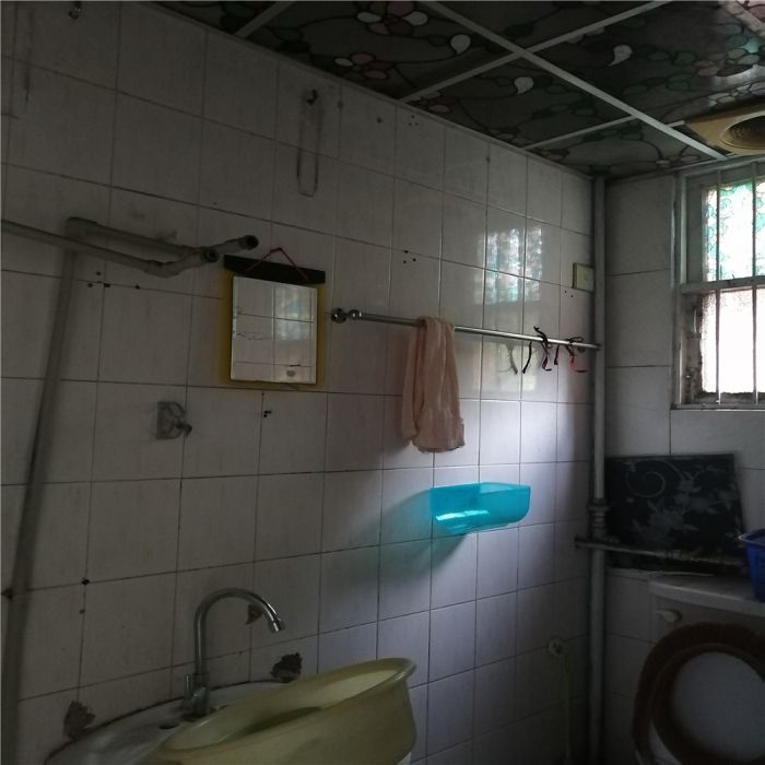 易家桥新村 2室1厅1卫 56m&sup2;