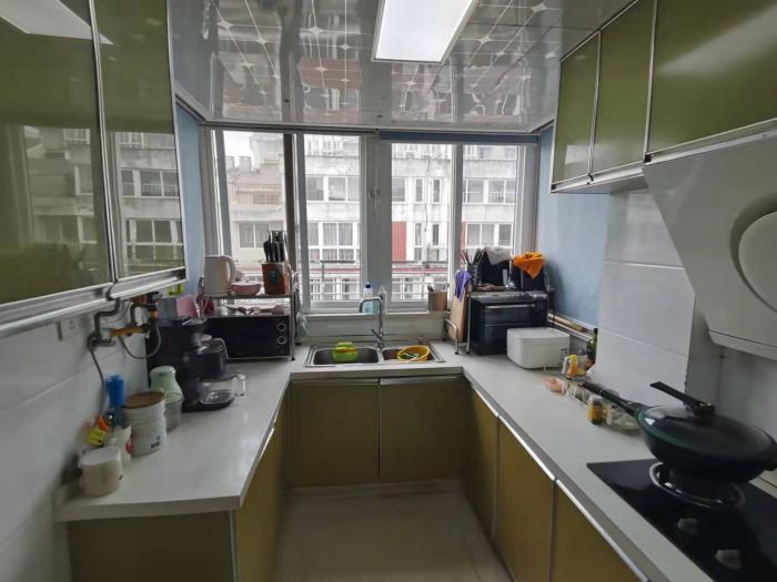 新港花苑 4室2厅2卫 106.5m&sup2;