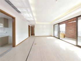 佳期漫 4室2厅2卫 147m&sup2;