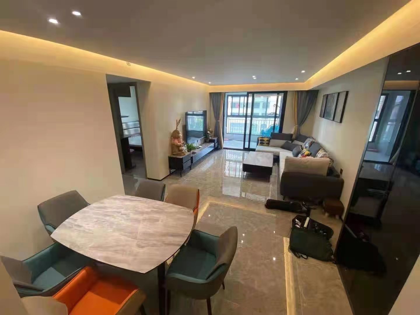 万科有湖（翡翠心湖） 3室2厅2卫 127.8m&sup2;