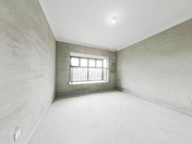 华强城 4室2厅2卫 142m&sup2;