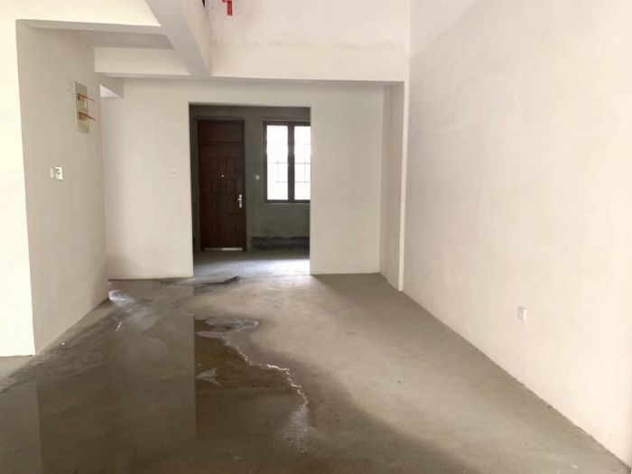 万科有湖（翡翠心湖） 4室2厅4卫 256m&sup2;
